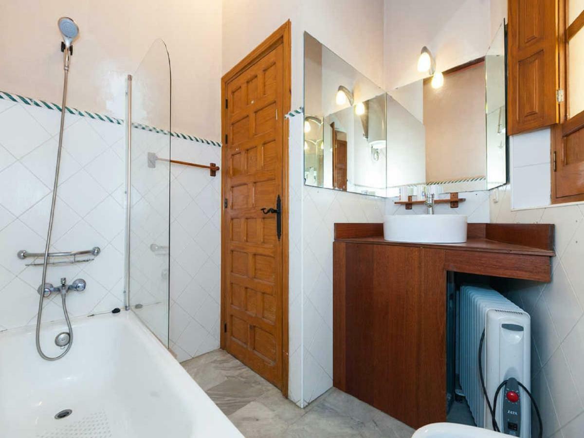 Divi Apartaments Centro Sevilla Luaran gambar