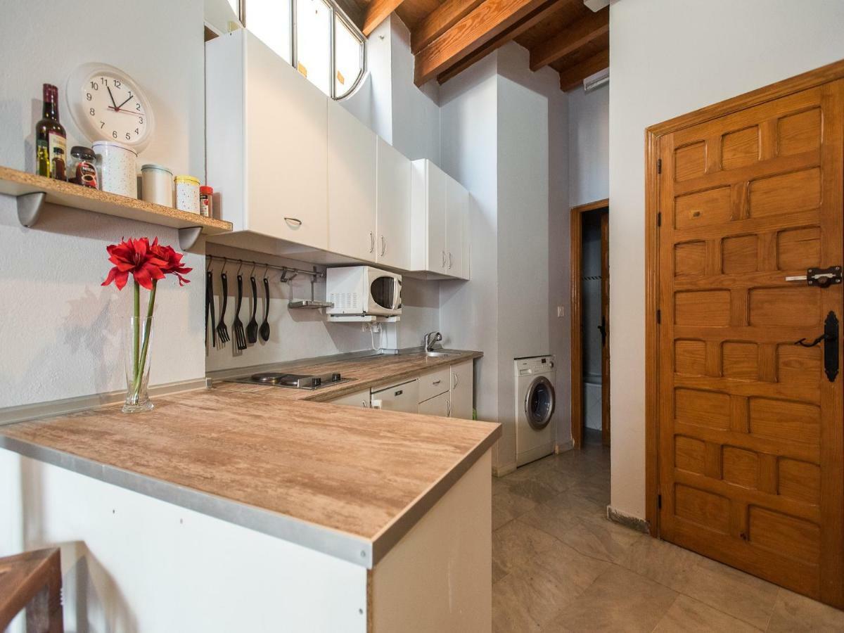 Divi Apartaments Centro Sevilla Luaran gambar