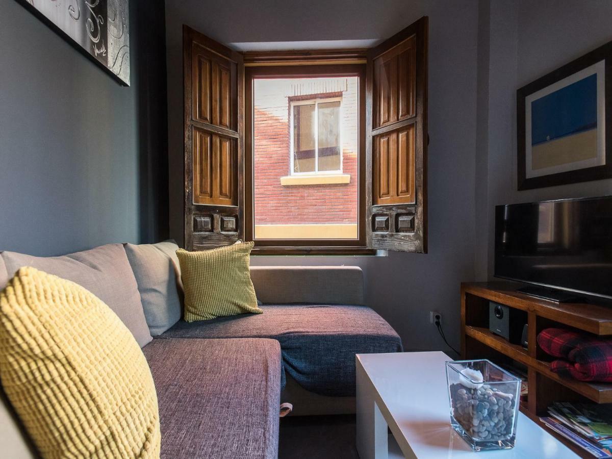 Divi Apartaments Centro Sevilla Luaran gambar