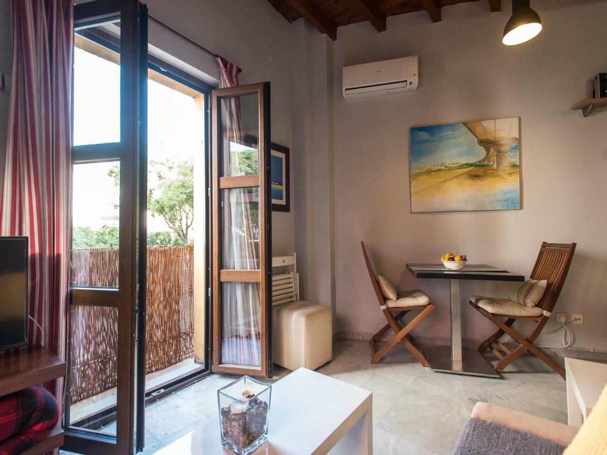 Divi Apartaments Centro Sevilla Luaran gambar