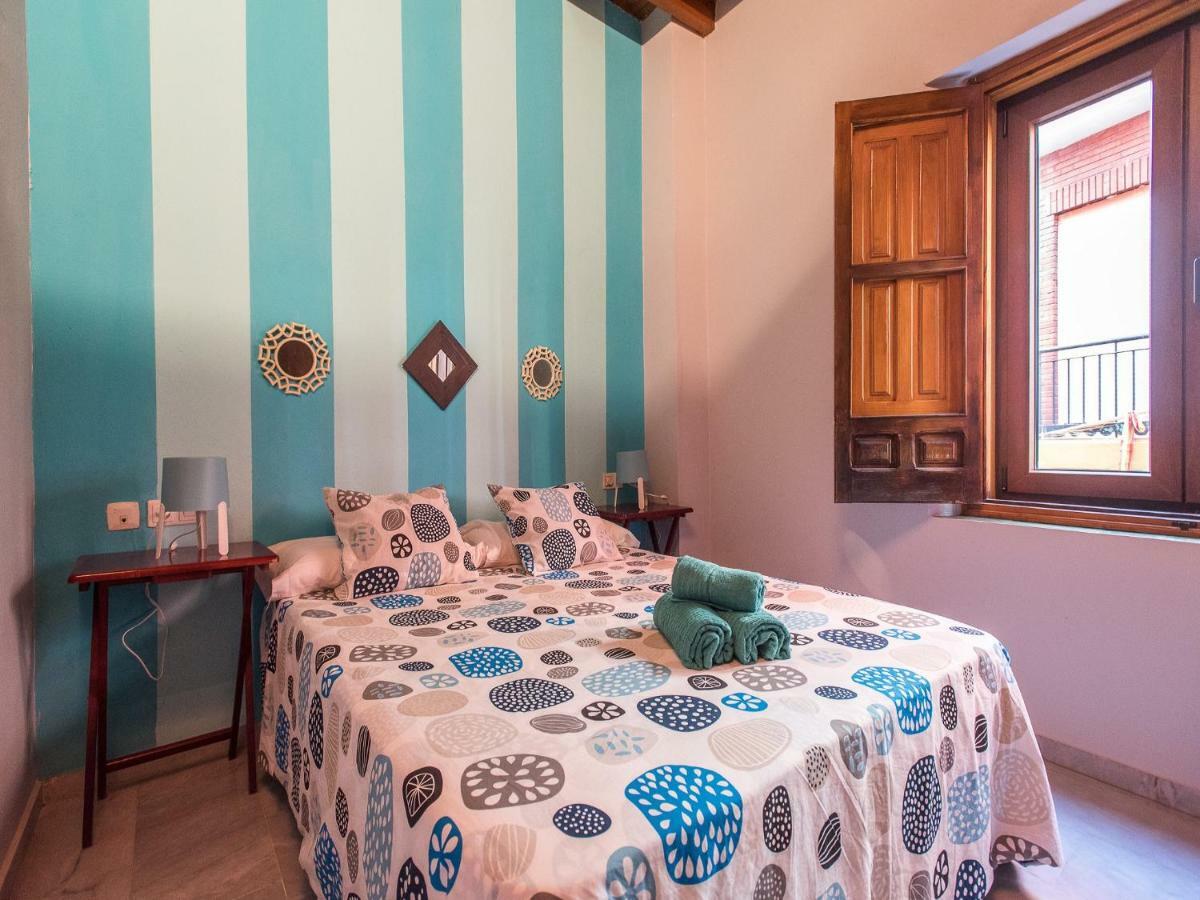 Divi Apartaments Centro Sevilla Luaran gambar