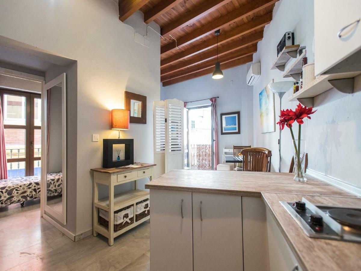 Divi Apartaments Centro Sevilla Luaran gambar