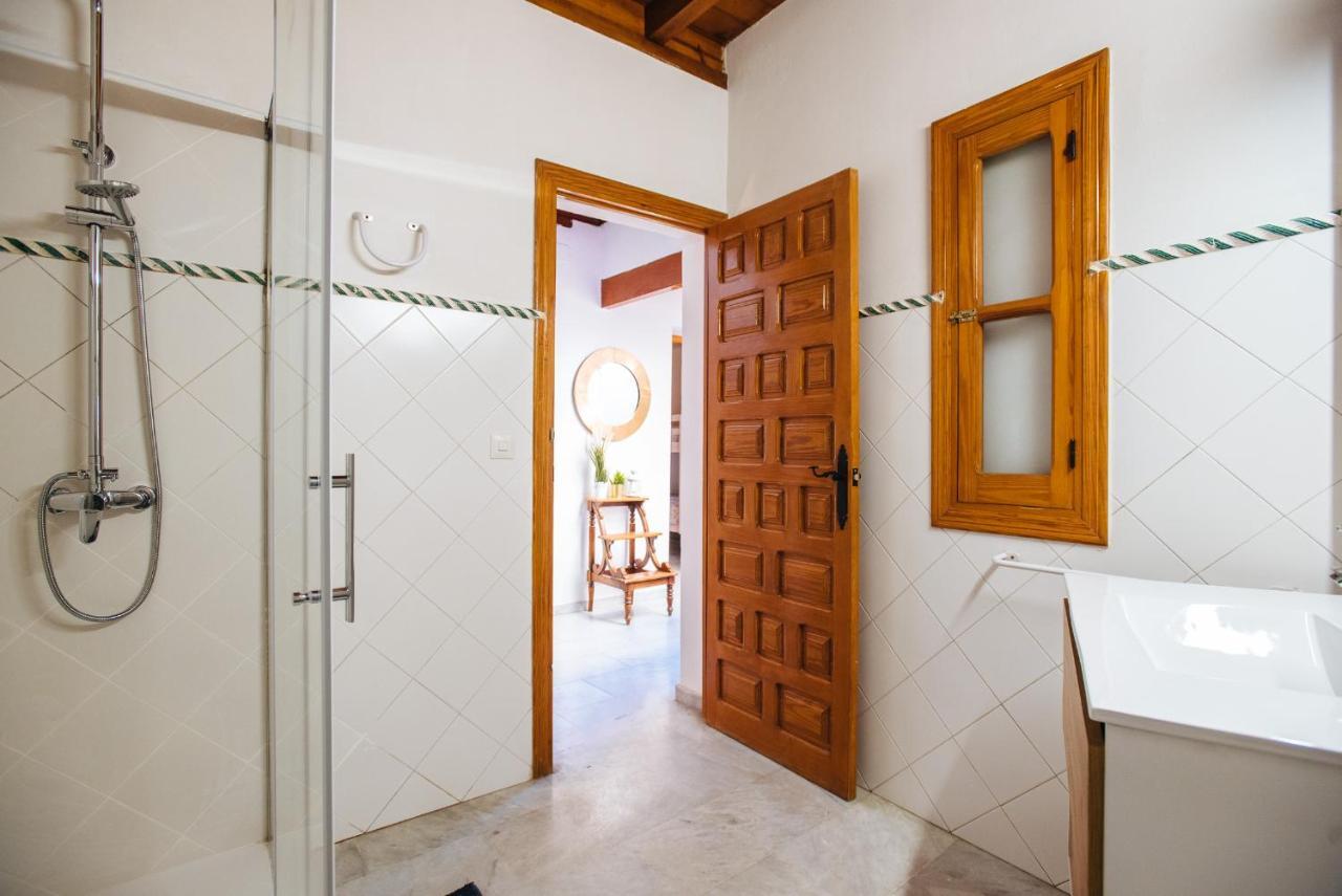 Divi Apartaments Centro Sevilla Luaran gambar