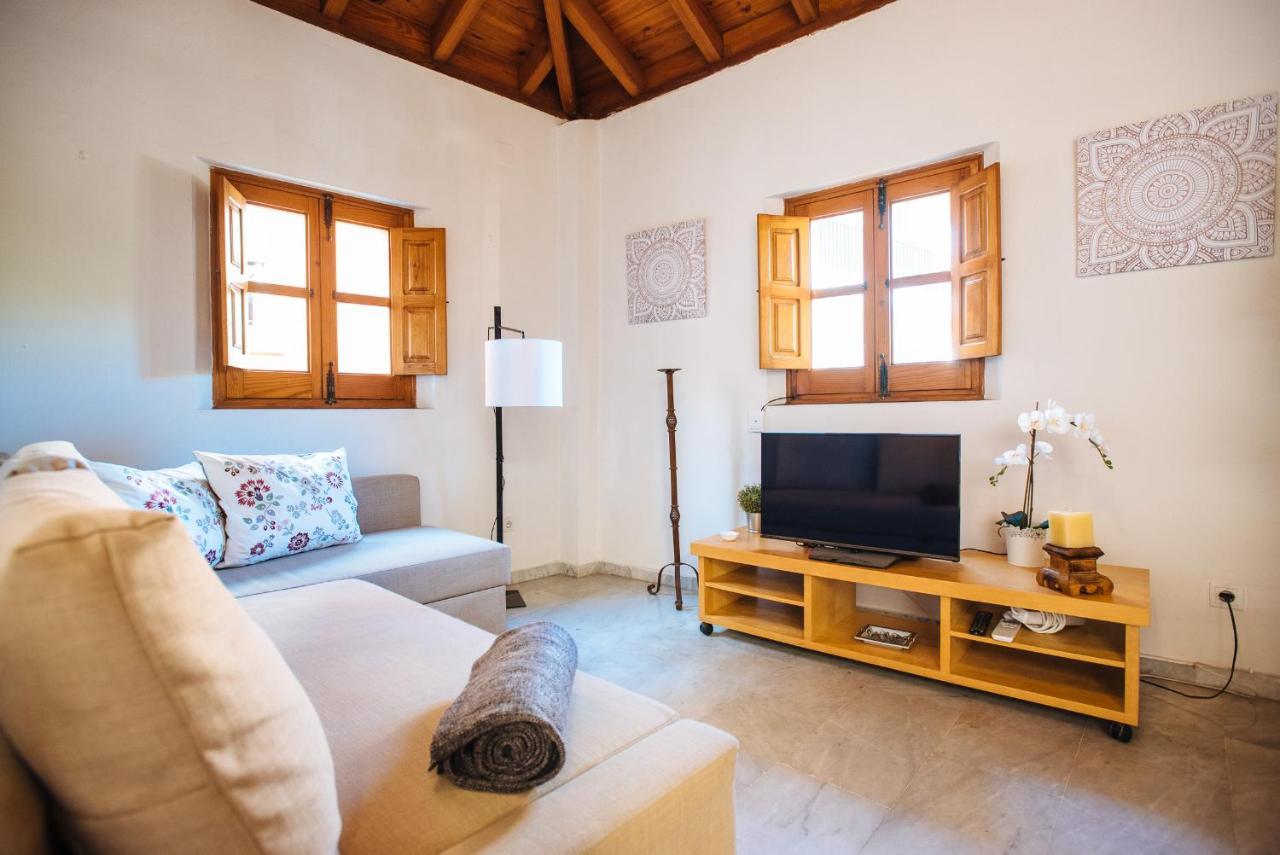 Divi Apartaments Centro Sevilla Luaran gambar