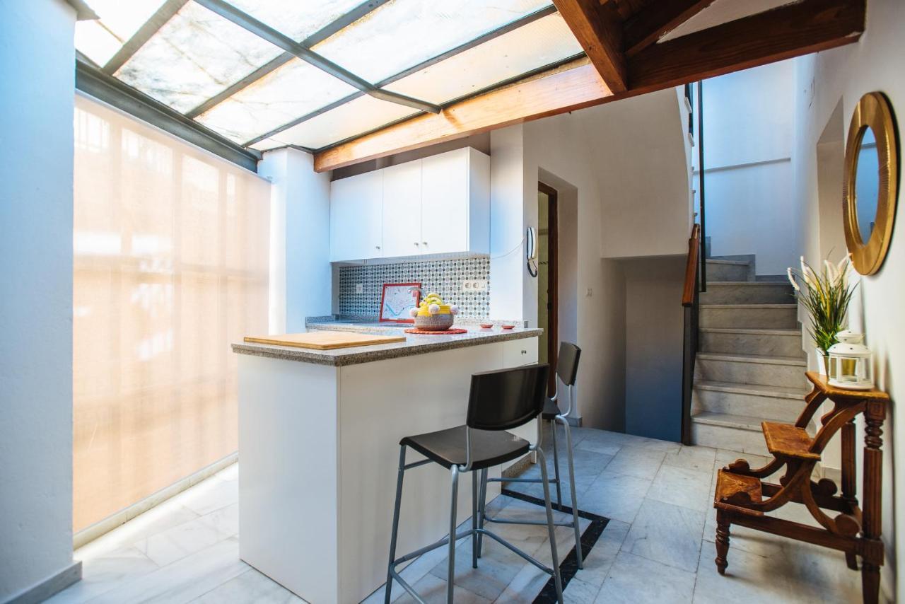 Divi Apartaments Centro Sevilla Luaran gambar